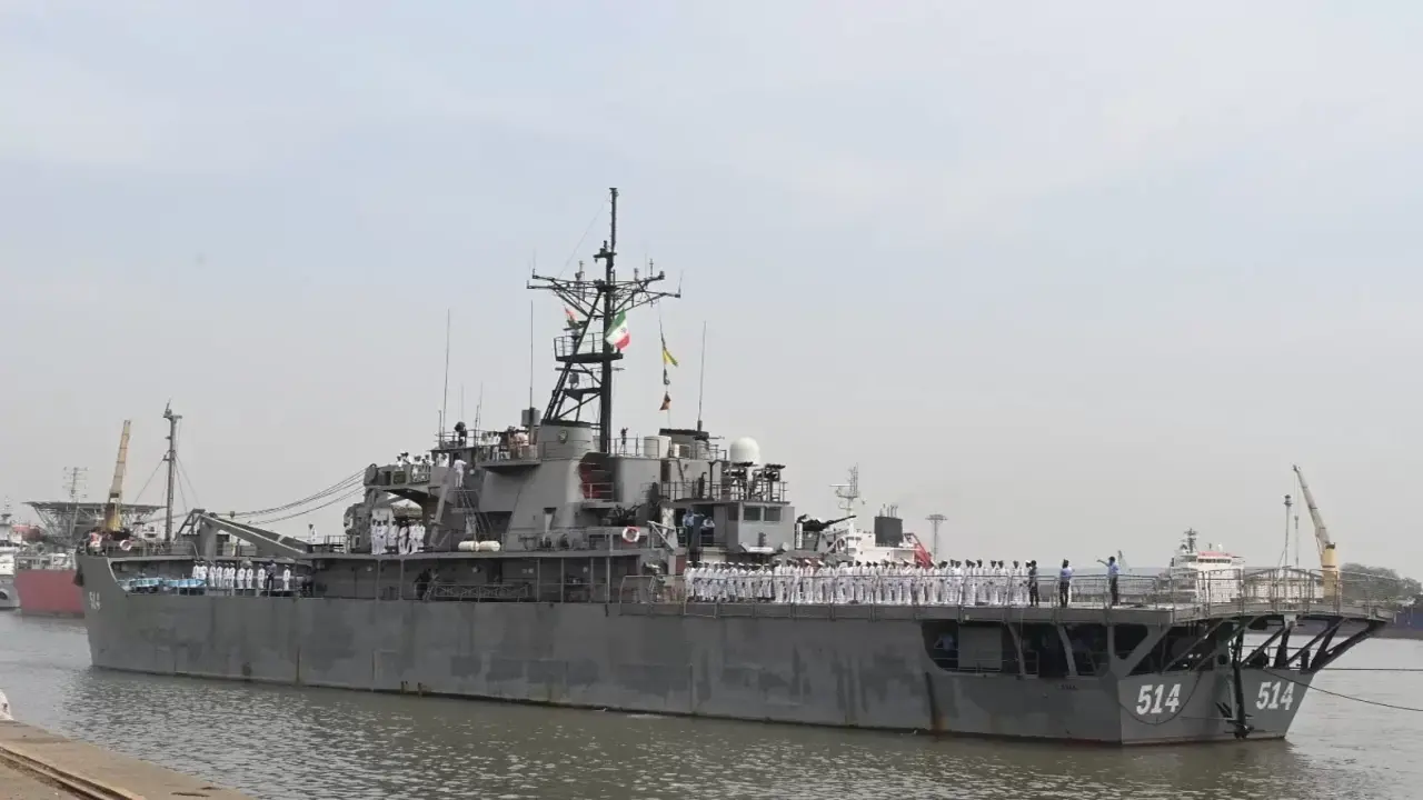 Ấn Độ cho tàu hải quân Iran lánh nạn